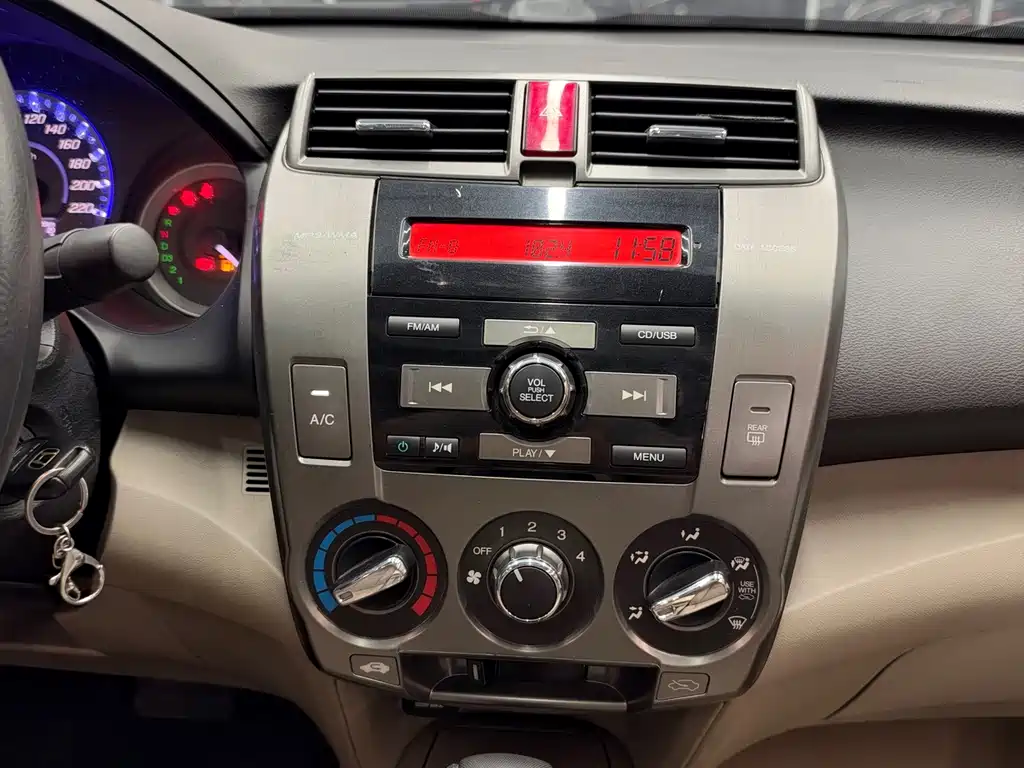 Honda City Classic — миниатюра 7