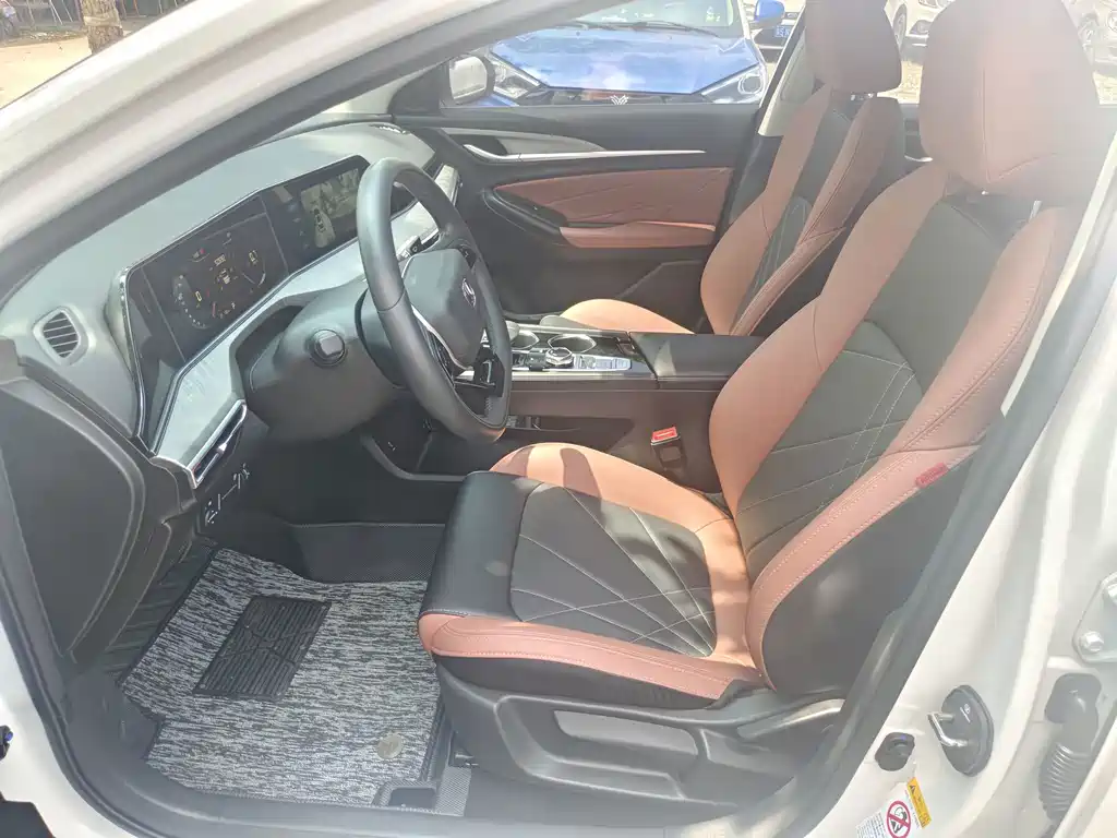 Changan Eado — миниатюра 5
