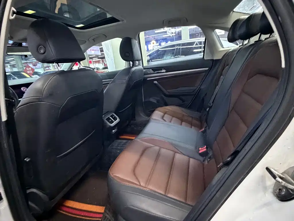 Volkswagen Lavida — миниатюра 13
