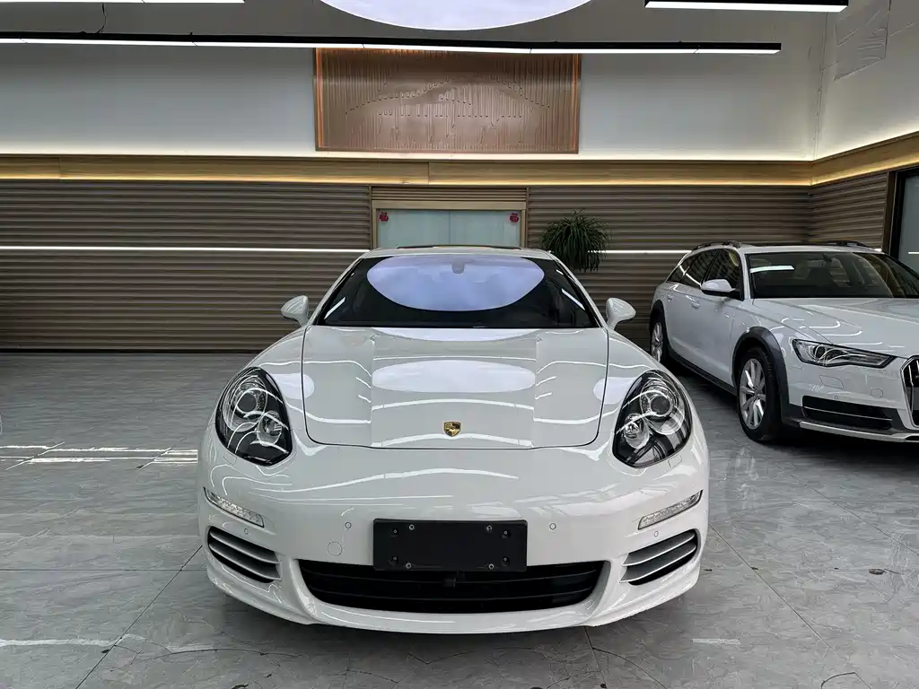 Porsche Panamera 2014 Panamera 4 Executive 3.0T