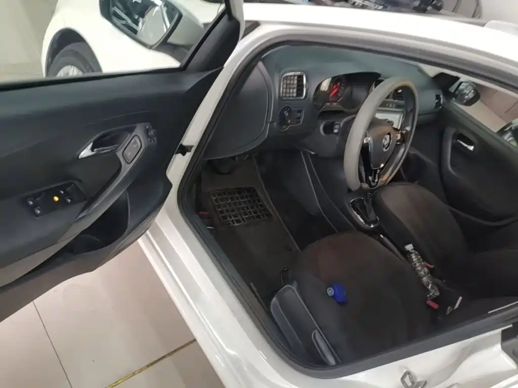 Volkswagen Polo — миниатюра 16