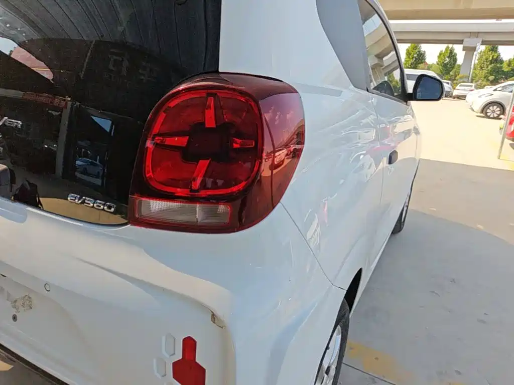 Roewe Clever — миниатюра 8