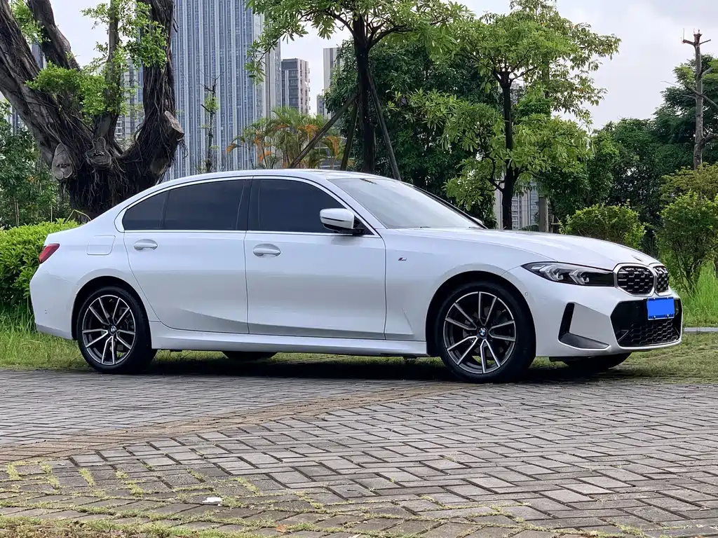 BMW 3 Series — миниатюра 3