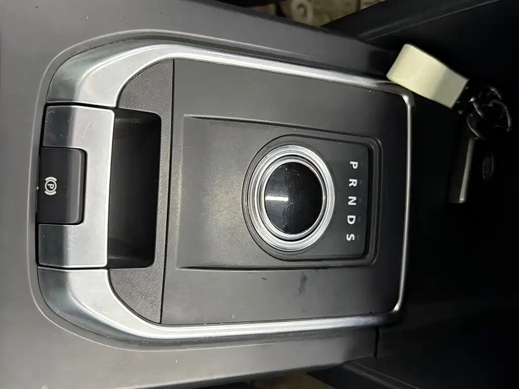 Land Rover Discovery Sport — миниатюра 9
