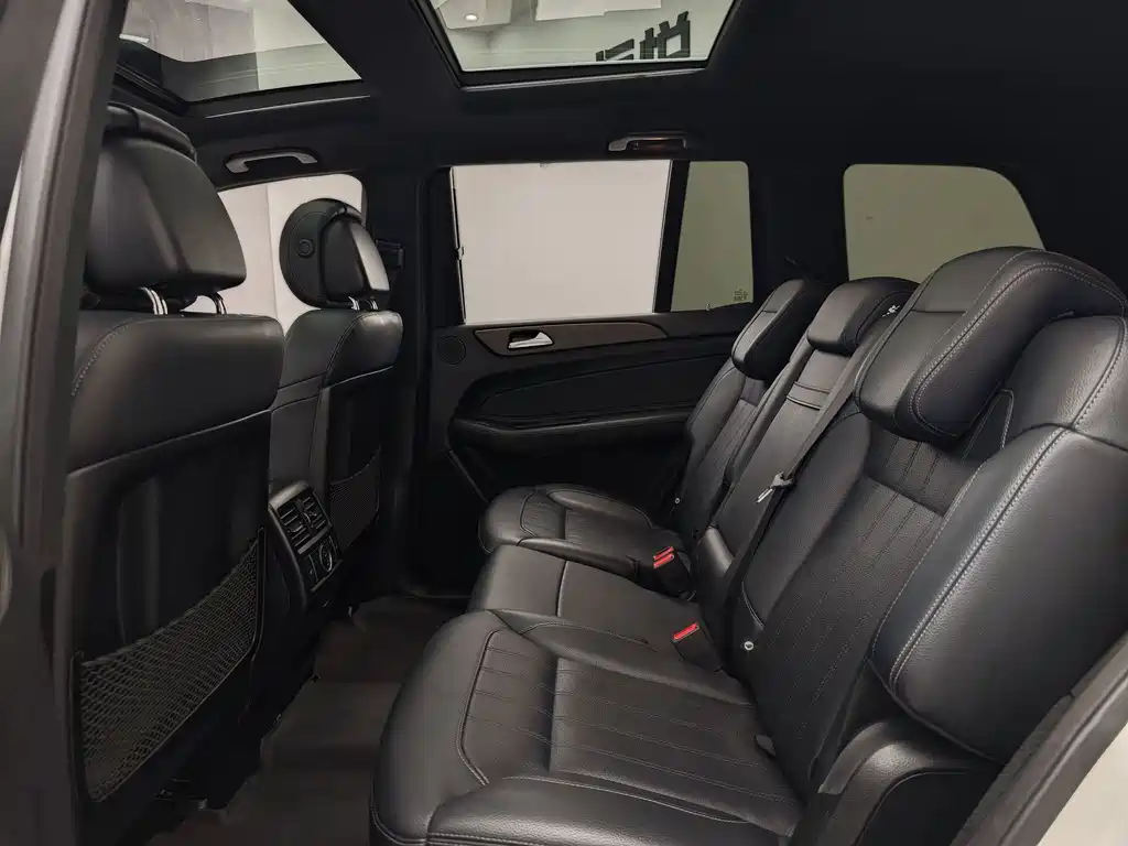 Mercedes-Benz GLS — миниатюра 13