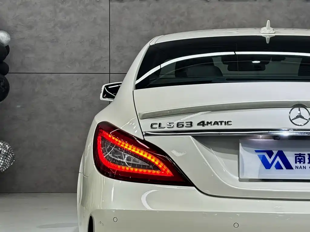 MERCEDES-BENZ CLS AMG