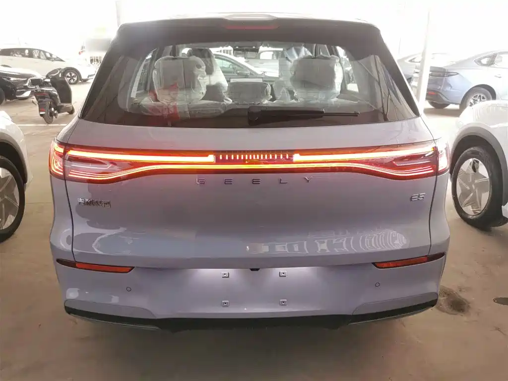 Geely Galaxy Galaxy E5 E5 2026 530km