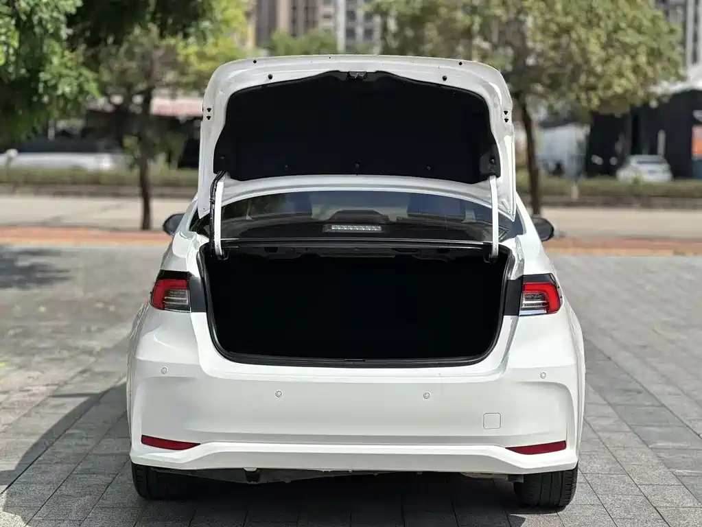 Toyota Corolla — миниатюра 15