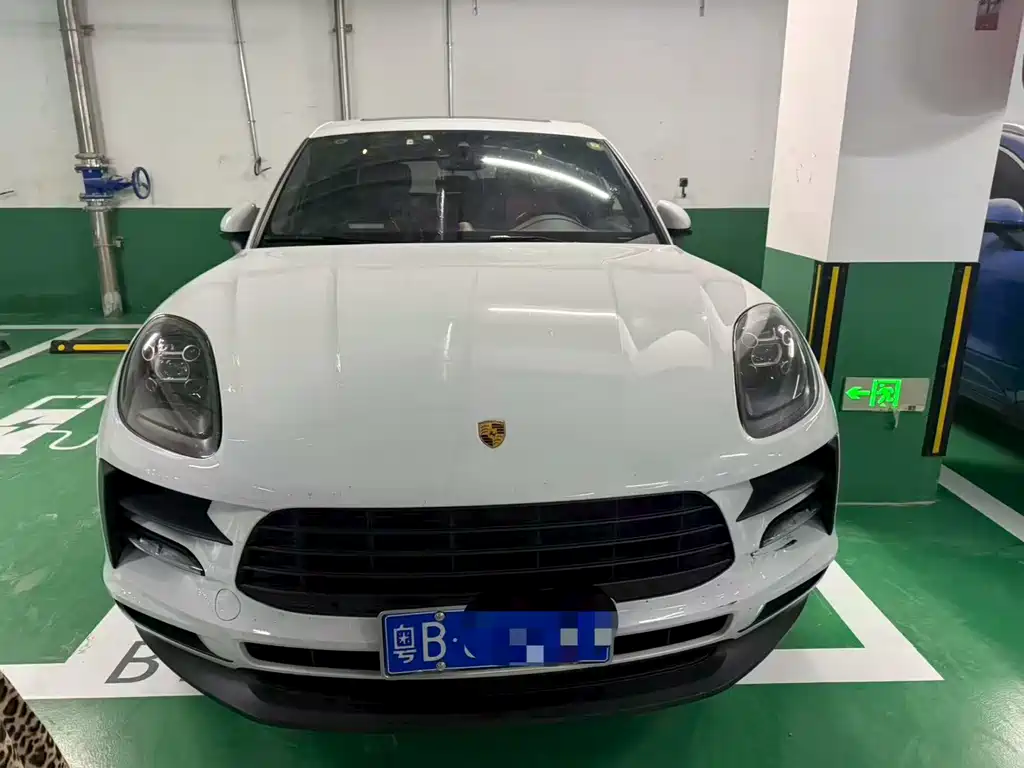 Porsche Macan 2021
