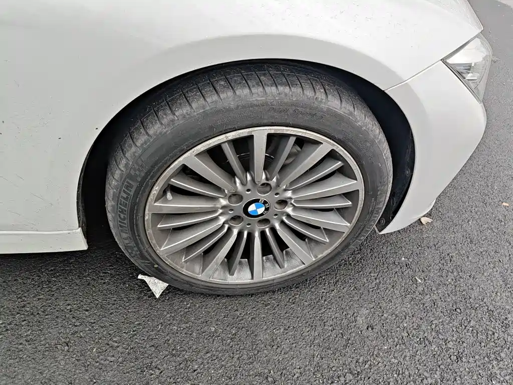 BMW 3 Series — миниатюра 8