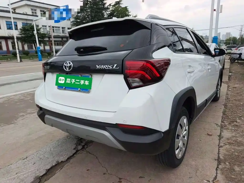 Toyota Yaris L — миниатюра 7