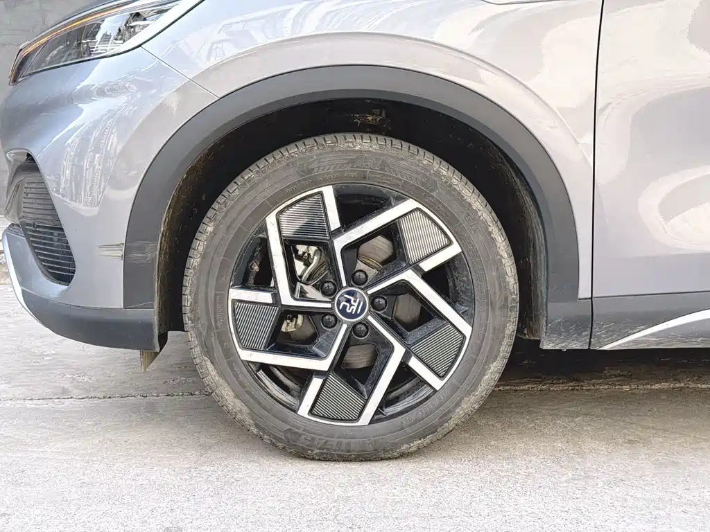 BYD Yuan Plus — миниатюра 4
