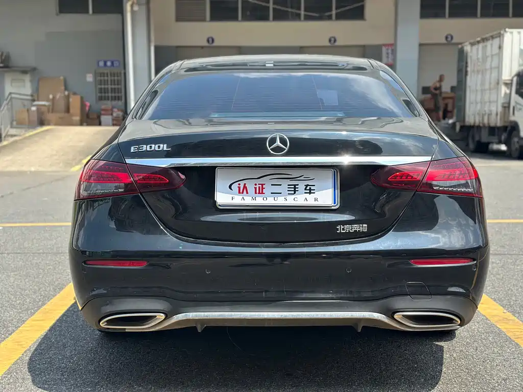 Mercedes-Benz E-Class — миниатюра 20