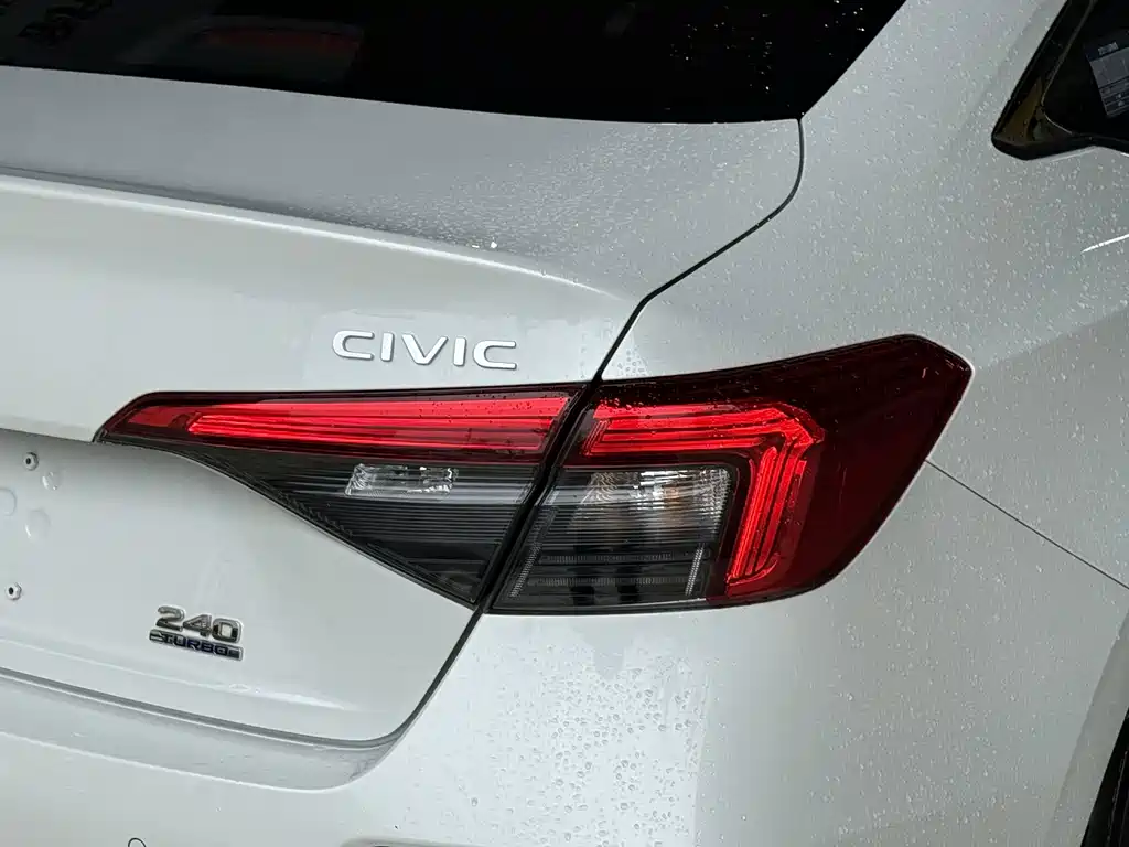 Honda Civic — миниатюра 9