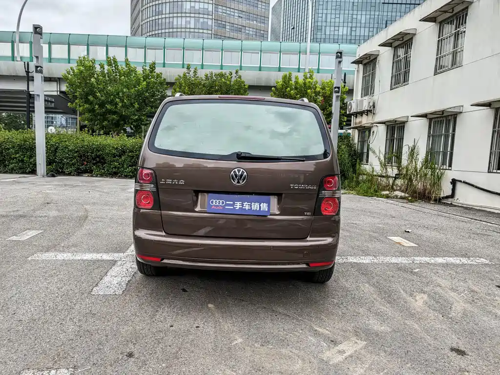 Volkswagen Touran — миниатюра 5