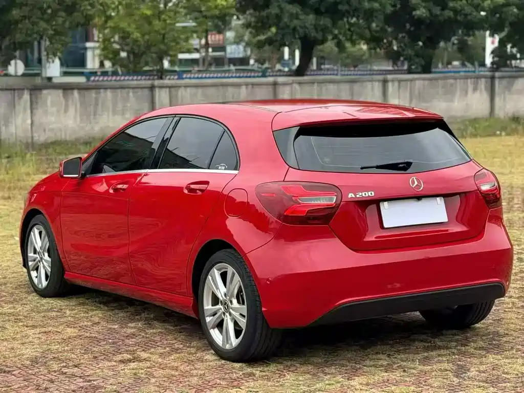 Mercedes-Benz A-Class (Import) — миниатюра 9