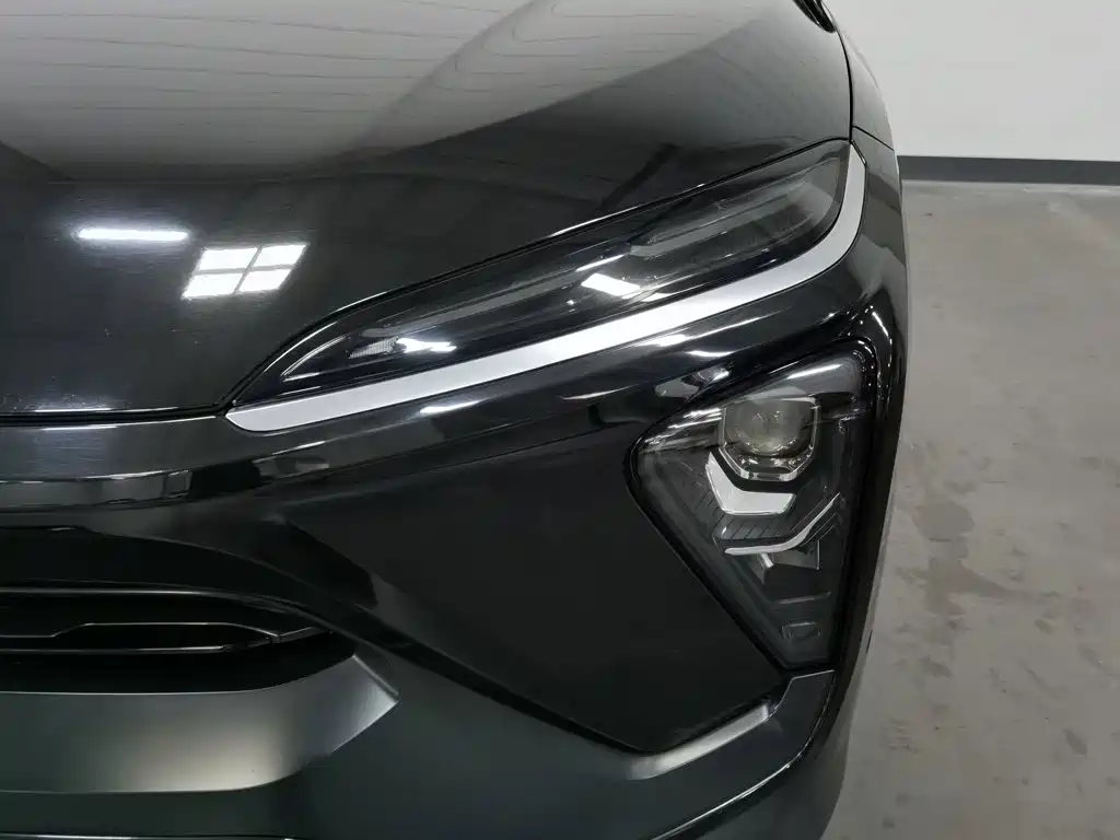 NIO ES6 — миниатюра 7