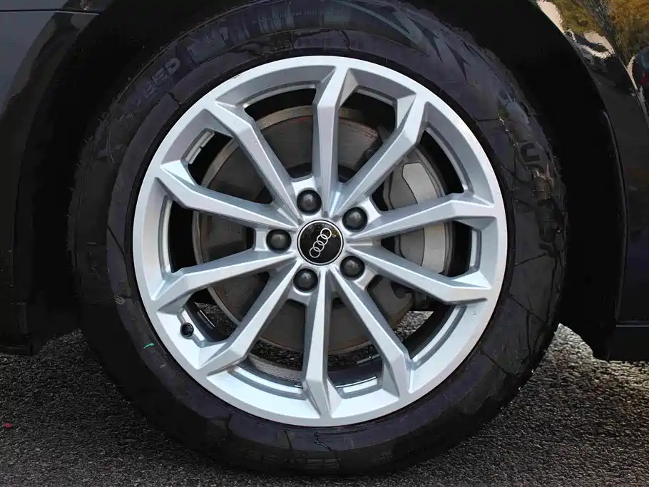 Audi A6L — миниатюра 12