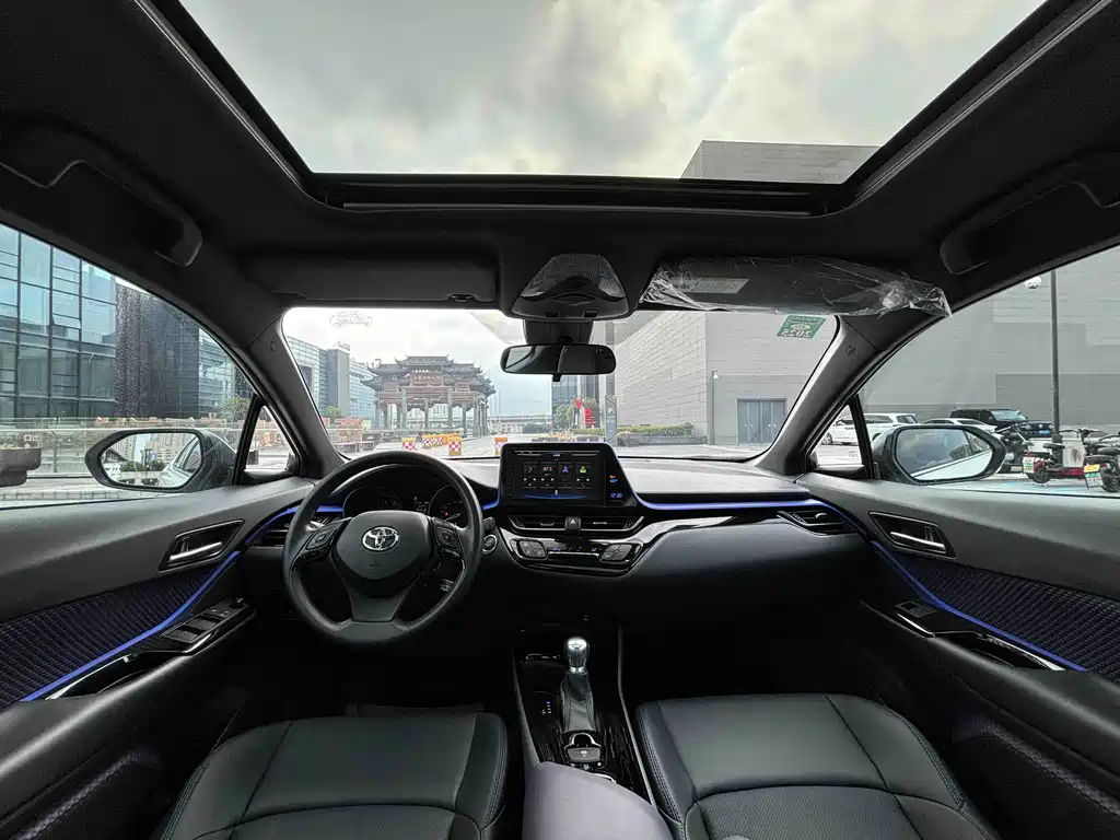 Toyota C-HR — миниатюра 18