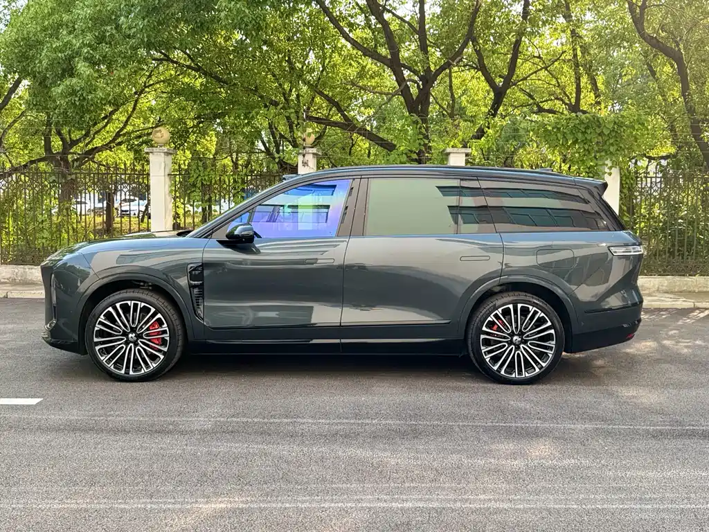NIO ES8 2026 мест Executive