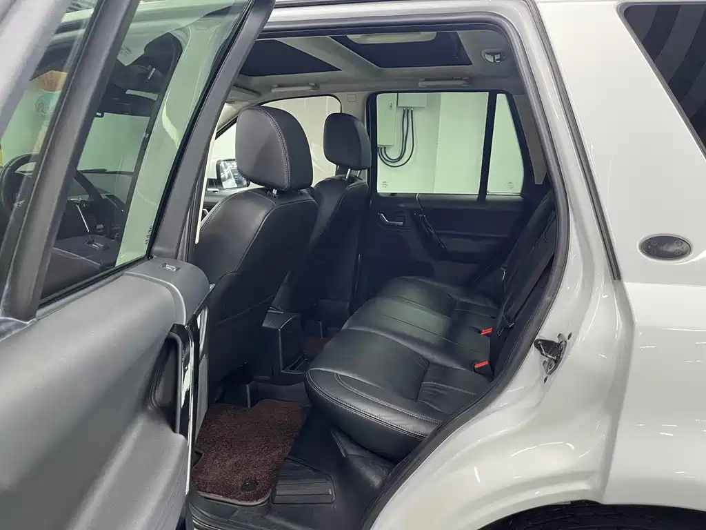 Land Rover Freelander 2 — миниатюра 9