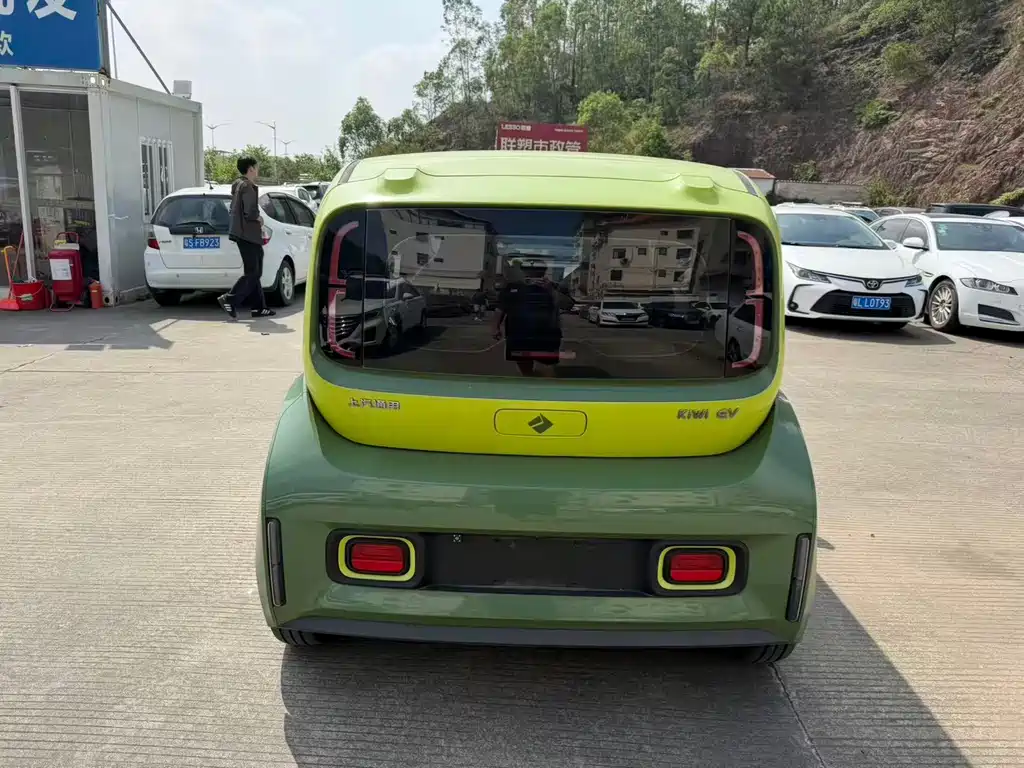 Baojun KiWi EV — миниатюра 7