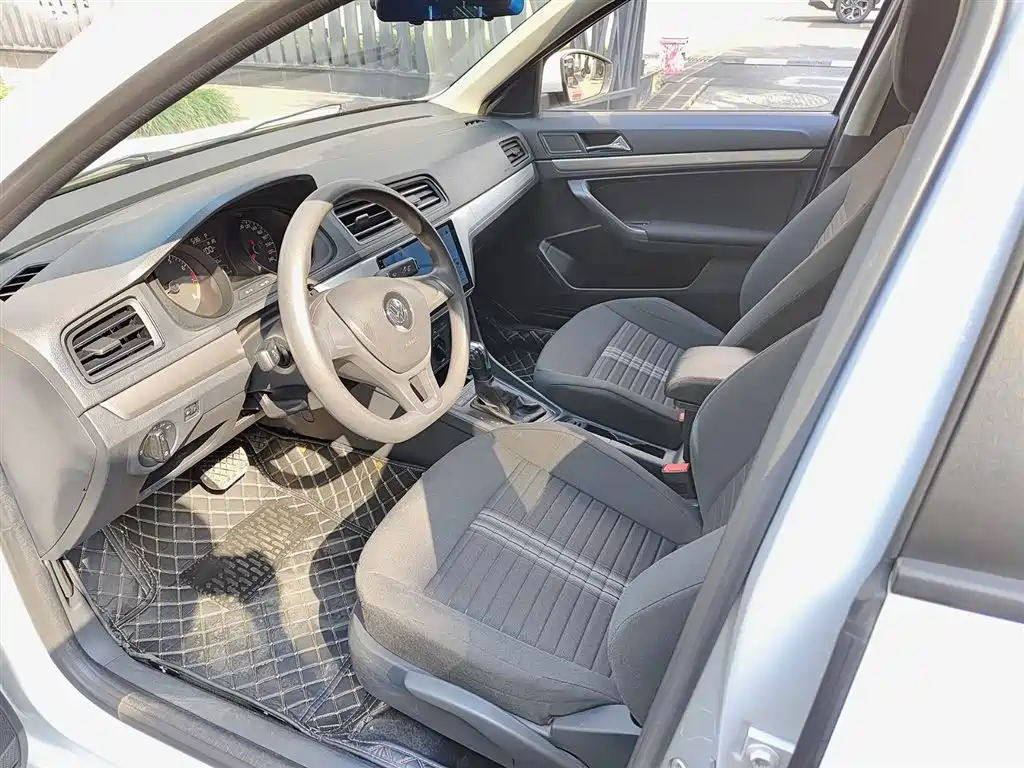 Volkswagen Lavida 2019 1.5L AT VI
