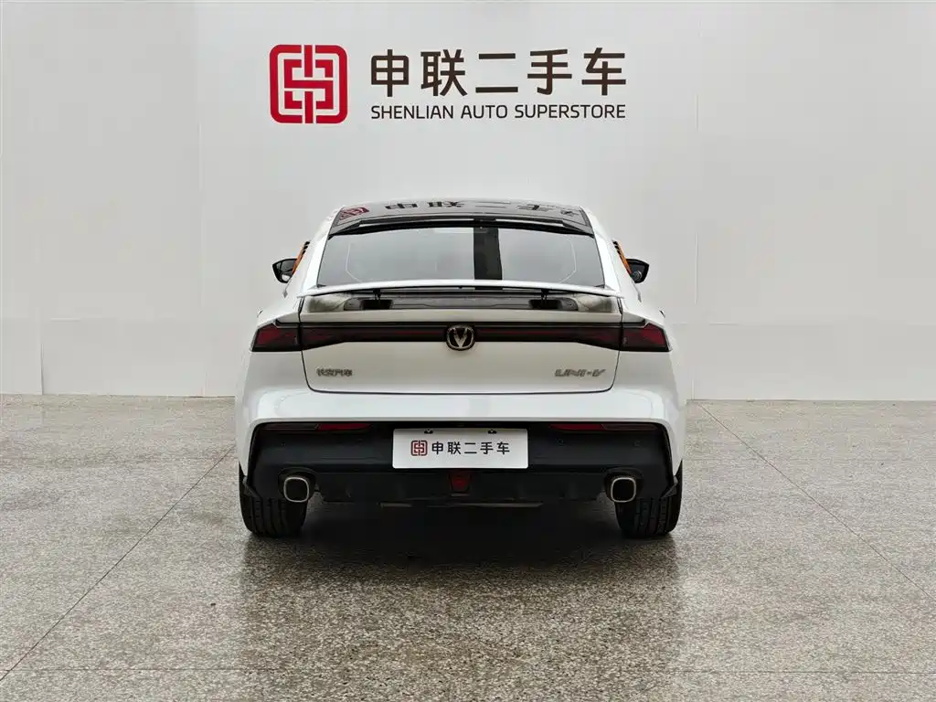 Changan UNI-V 2022 1.5T Luxury