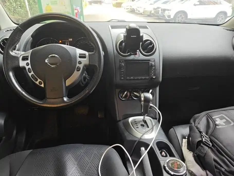 Nissan Qashqai — миниатюра 12