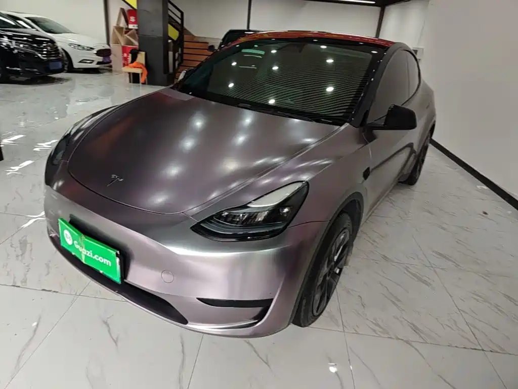 Tesla Model Y 2024 RWD Drive Dynamic Edition