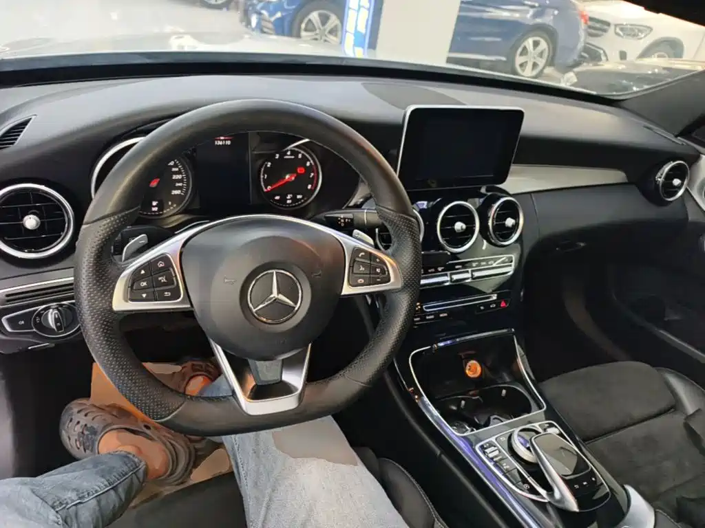 Mercedes-Benz C-Class — миниатюра 10