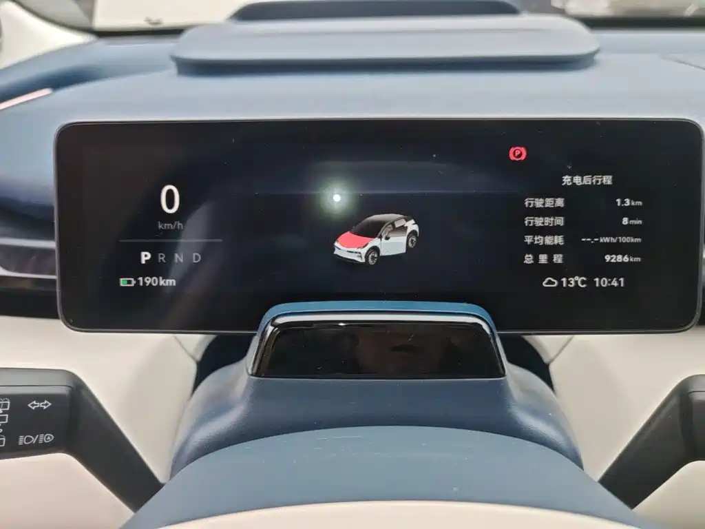 Zeekr X 2025 мест