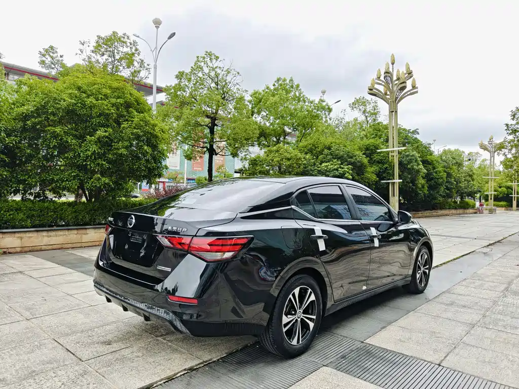 Nissan Sylphy 2020 1.6L XL CVT Enjoy