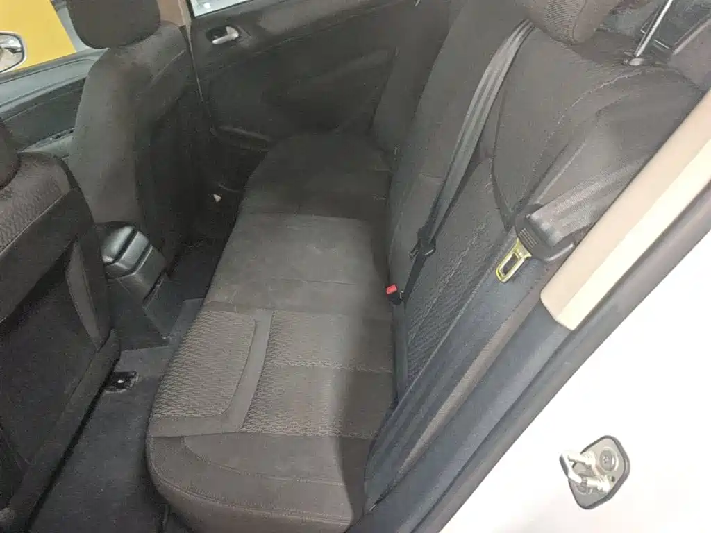 Peugeot 308 — миниатюра 17