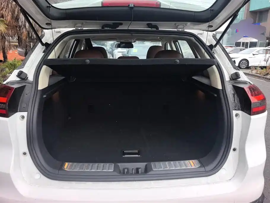 GEELY AUTOMOBILE BOYUE