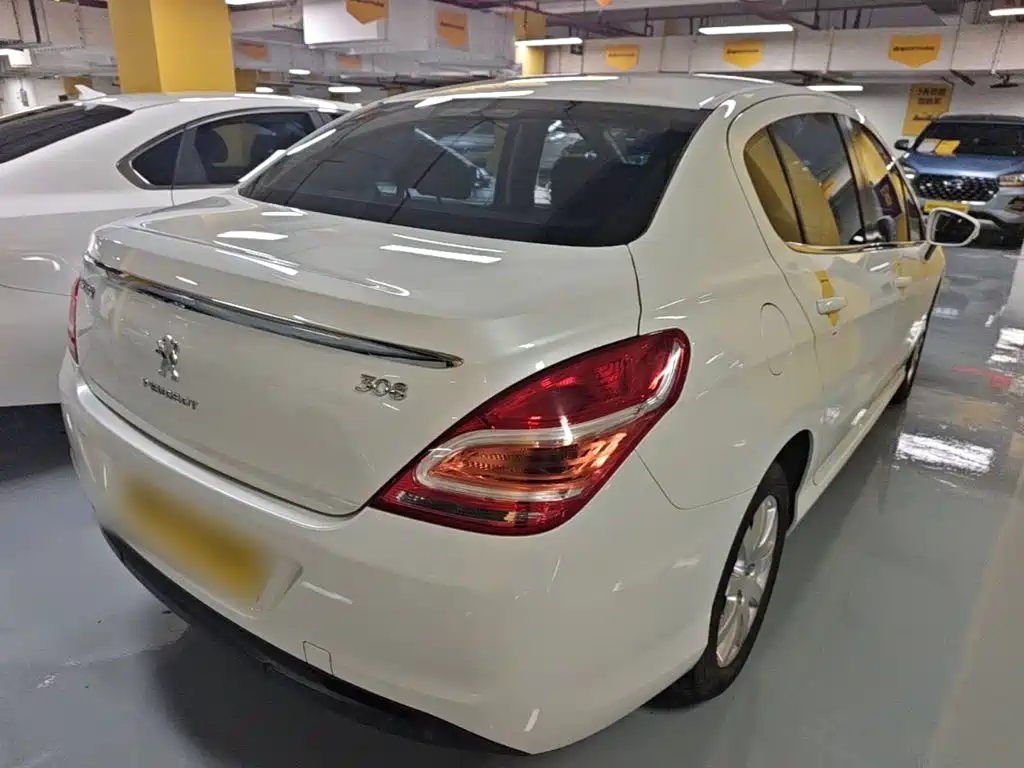 Peugeot 308 — миниатюра 7