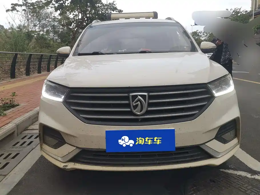 BAOJUN 360