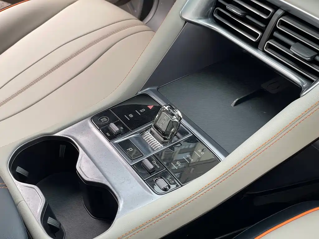 BYD PLUS New Energy — миниатюра 15