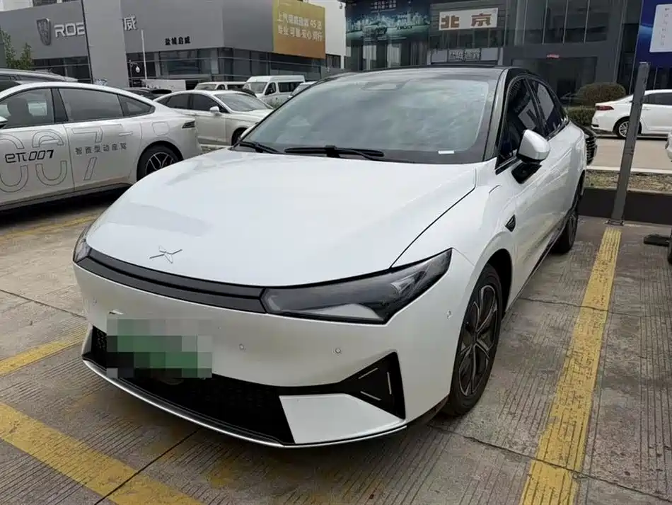 XPeng P5