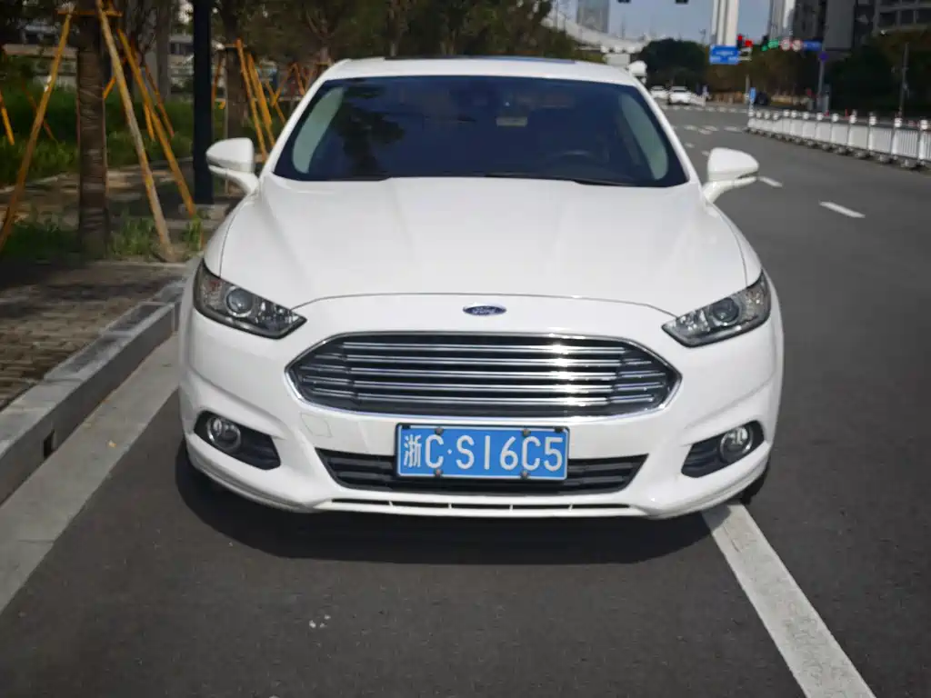 Ford Mondeo — миниатюра 2