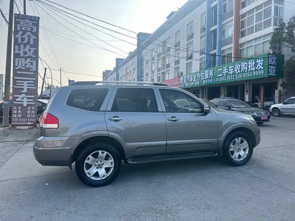 Kia Borrego — миниатюра 5