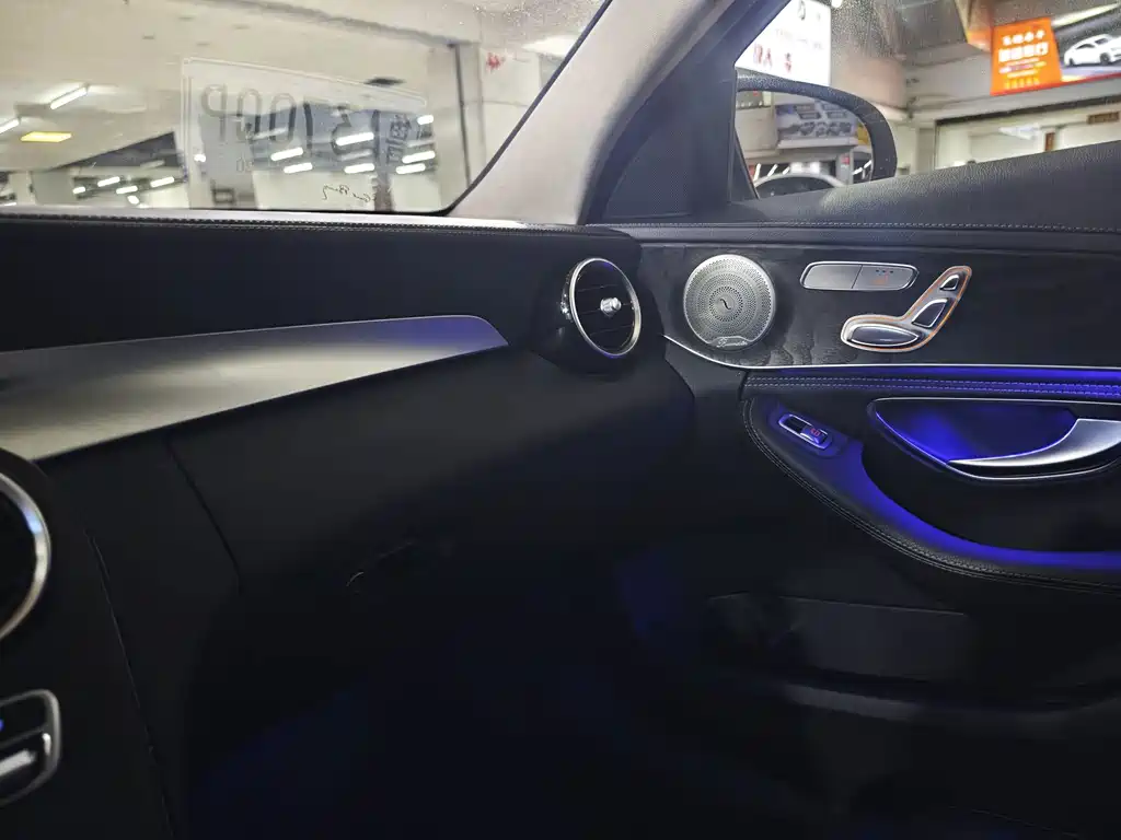 Mercedes-Benz C-Class — миниатюра 17