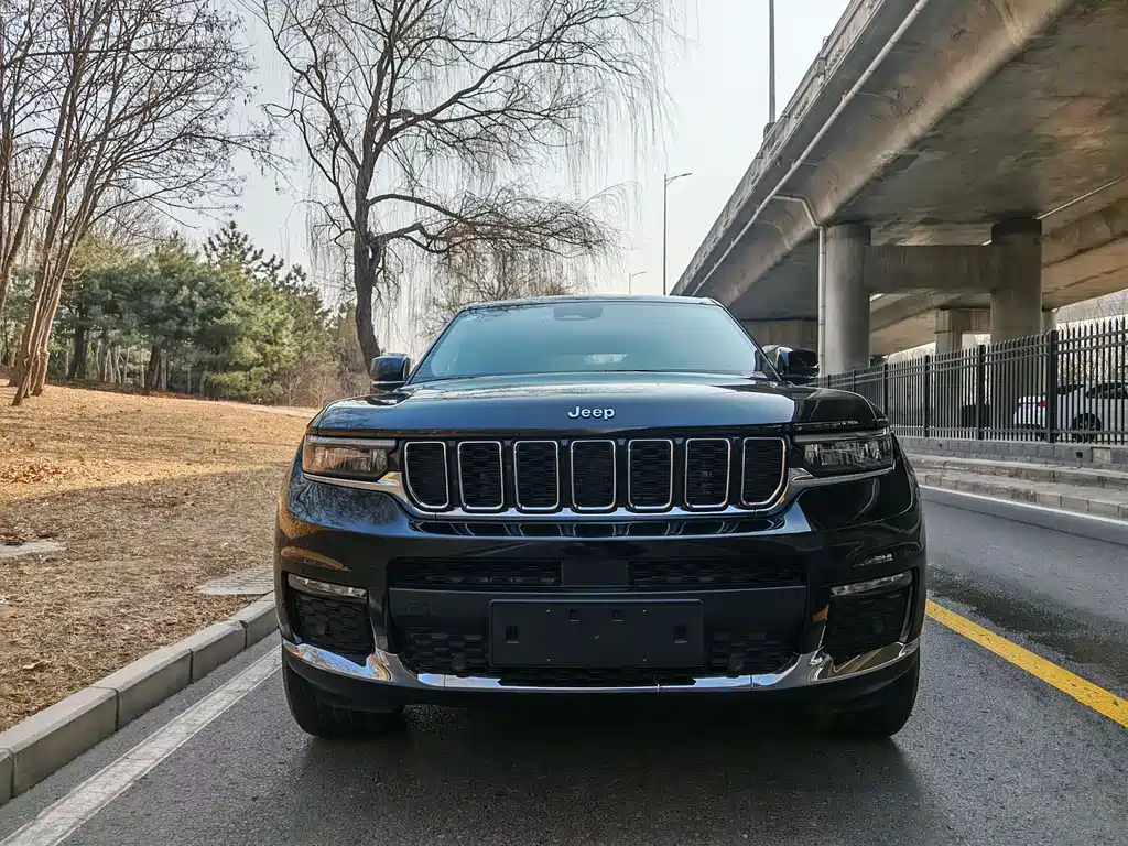 JEEP GRAND CHEROKEE 4XE