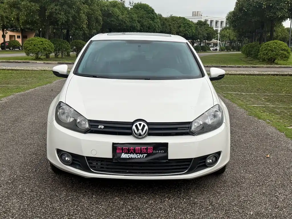 Купить Volkswagen Golf