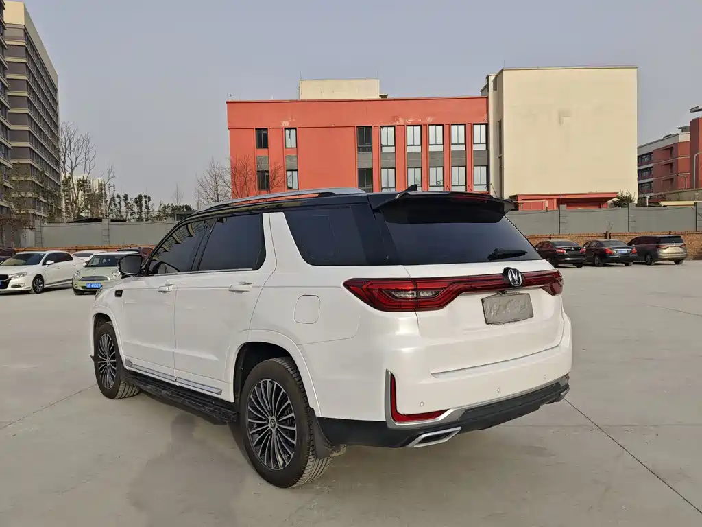 CHANGAN CS95