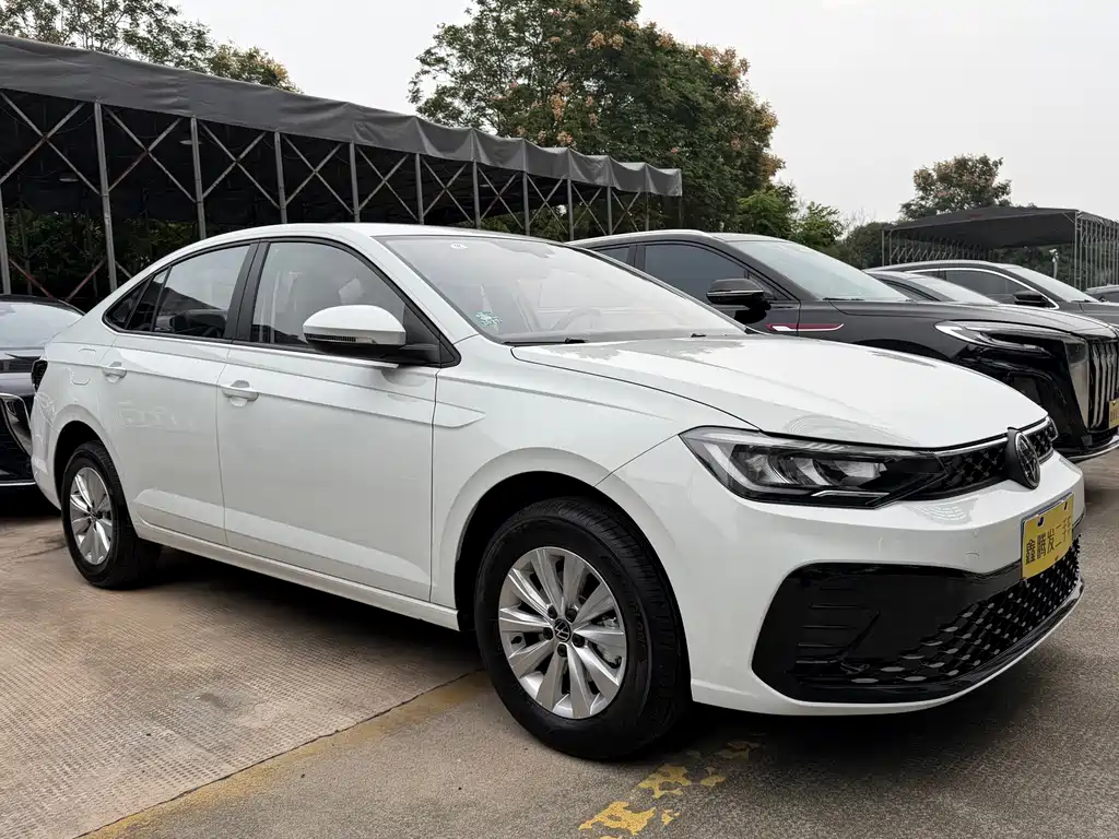 Volkswagen Lavida — миниатюра 3