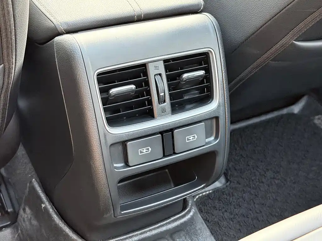 Honda Accord 2022 — фото 11
