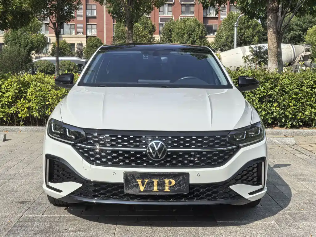 Volkswagen Lavida — миниатюра 2