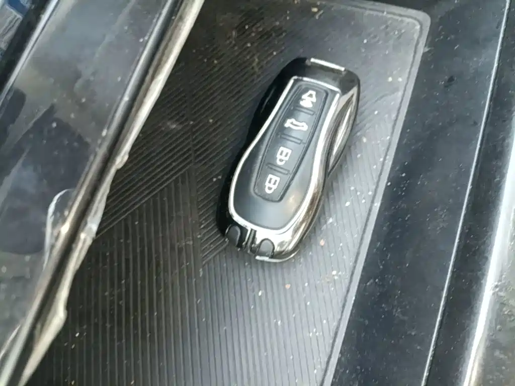 Ford Equator Sport — миниатюра 9