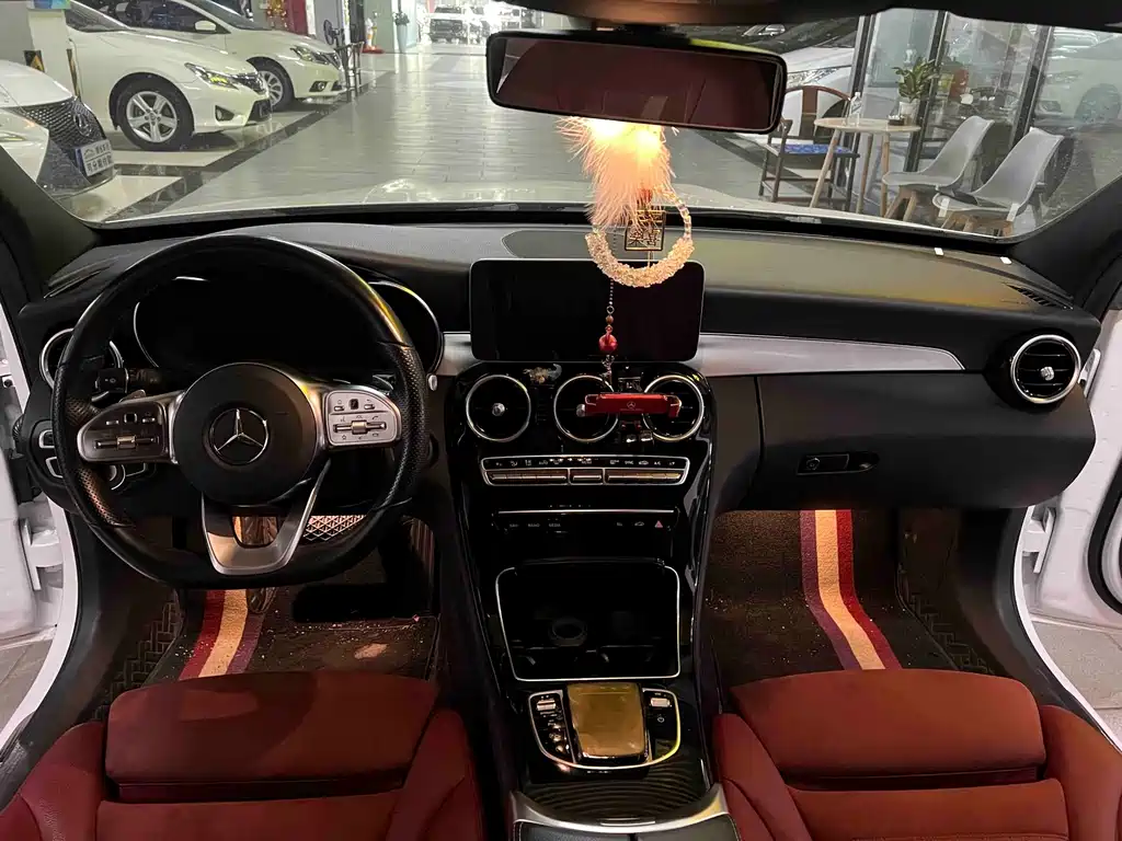 Mercedes-Benz C-Class — миниатюра 3
